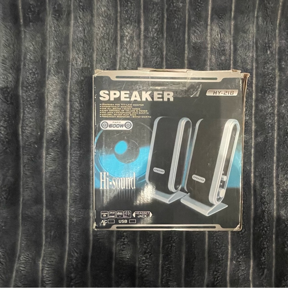 HY-218 Black and Silver Speakers